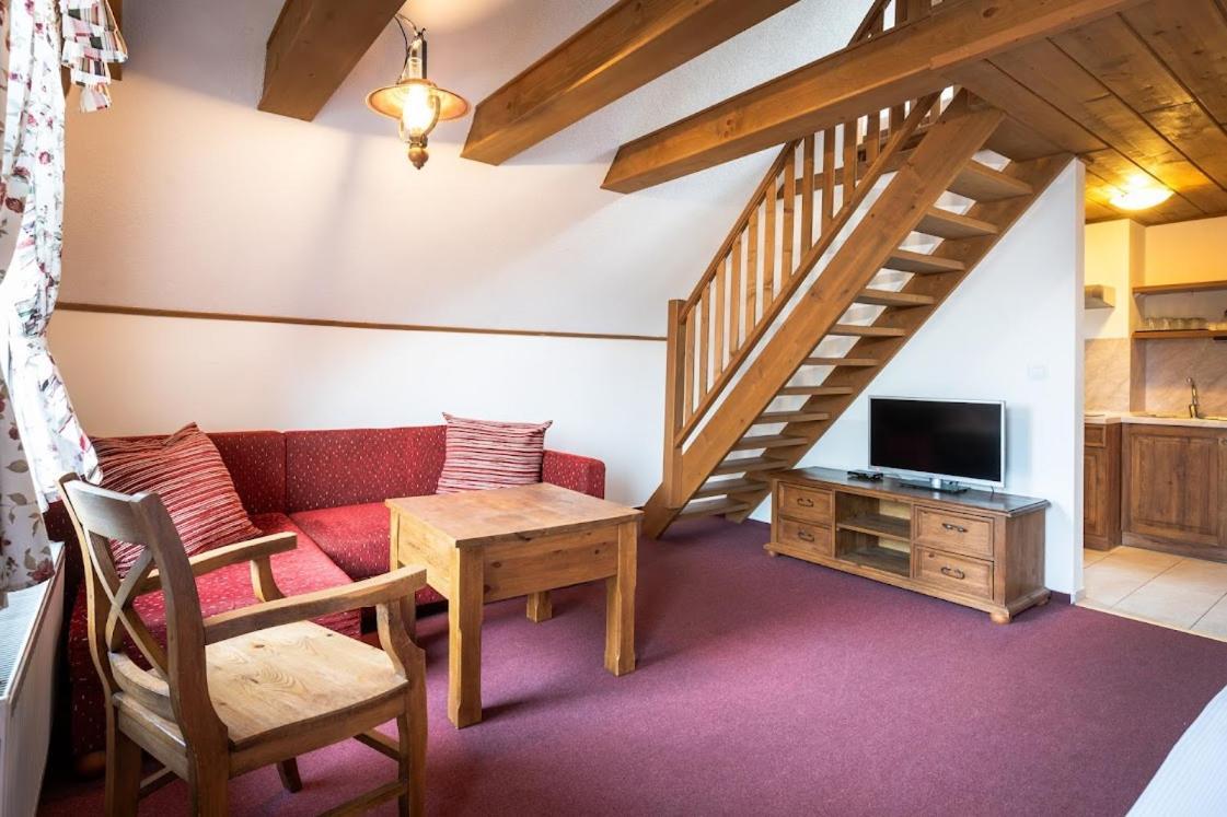 Apartmanovy Dom Vila Maros Pavčina Lehota 외부 사진